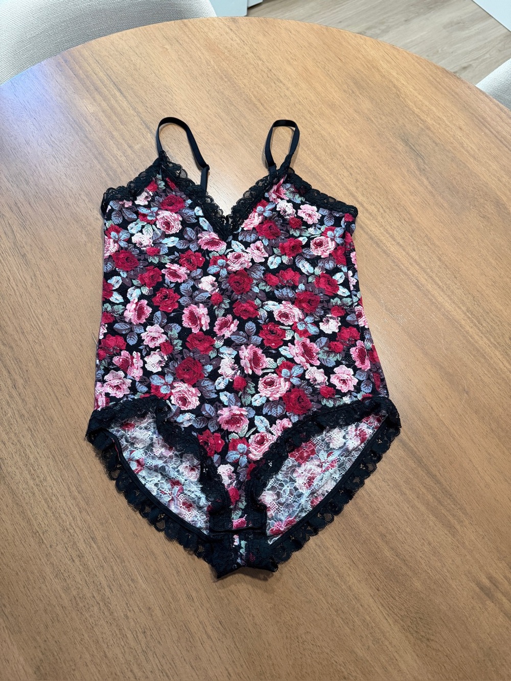 Old navy - Lace floral bodysuit